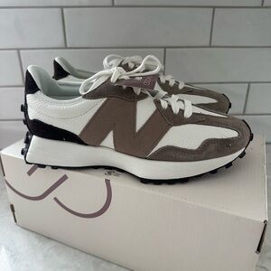 New Balance White and Tan Sneakers CALIA 327 Style Size 9.5